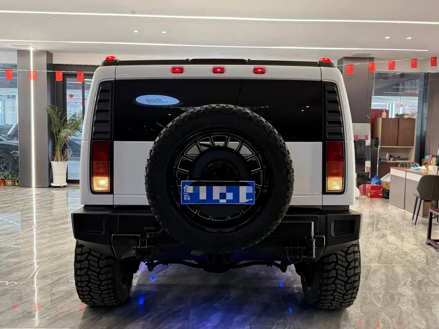 2004 Hummer H2 6.0 AT — миниатюра 8