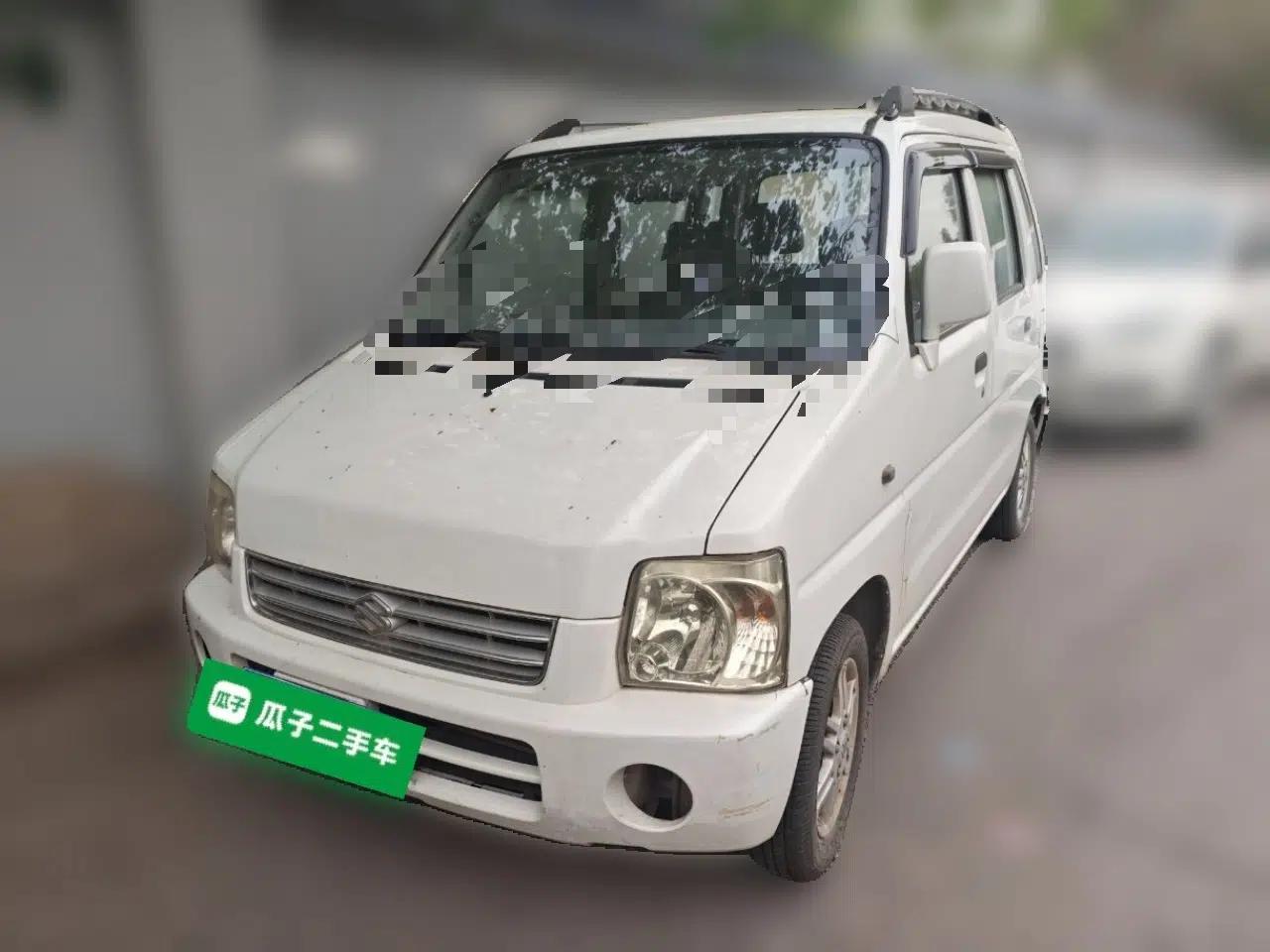 Suzuki Wagon R 2013 Venture Edition 1.0L Manual - Practical Model 3 — миниатюра 1