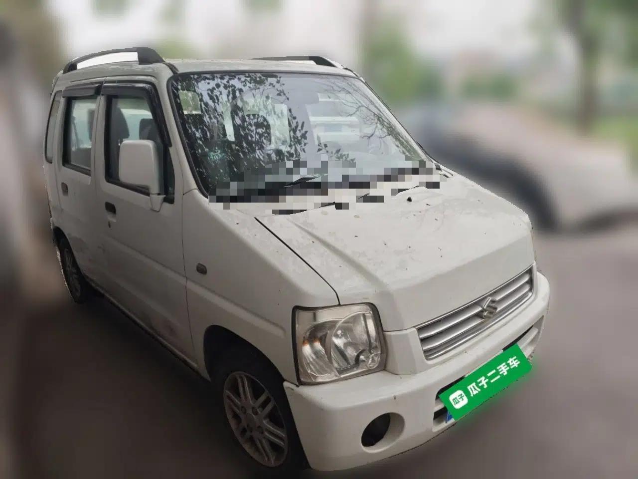 Suzuki Wagon R 2013 Venture Edition 1.0L Manual - Practical Model 3 — миниатюра 3