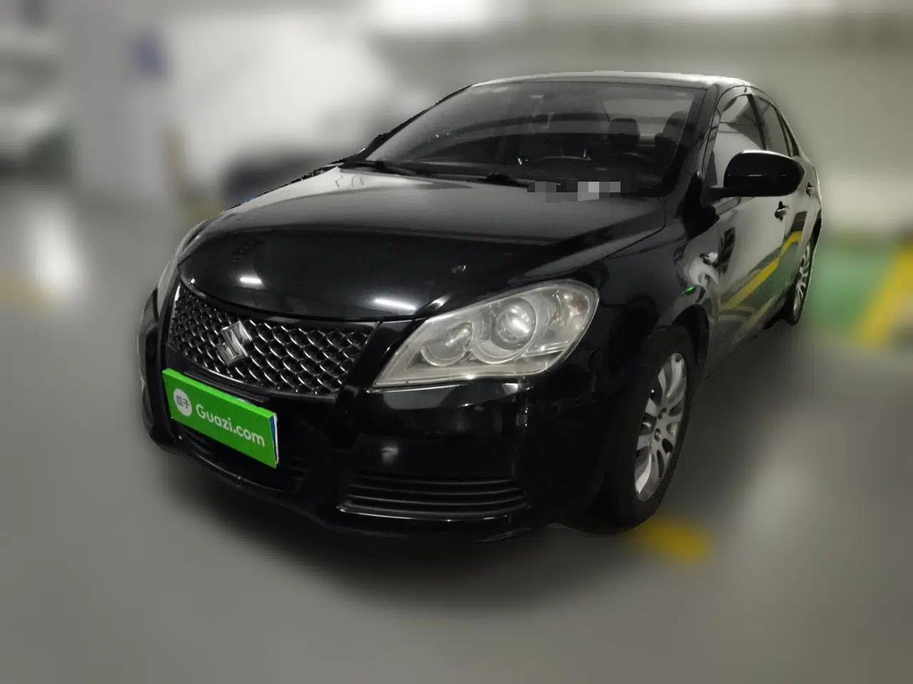 Suzuki Kizashi 2011 2.4L Two-Wheel Drive CVT Standard Edition — миниатюра 1