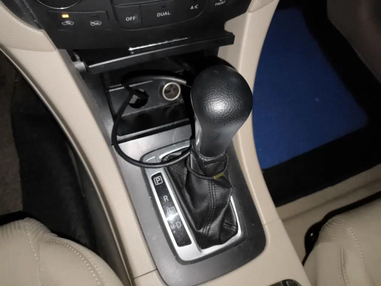 Suzuki Kizashi 2011 2.4L Two-Wheel Drive CVT Standard Edition — миниатюра 15