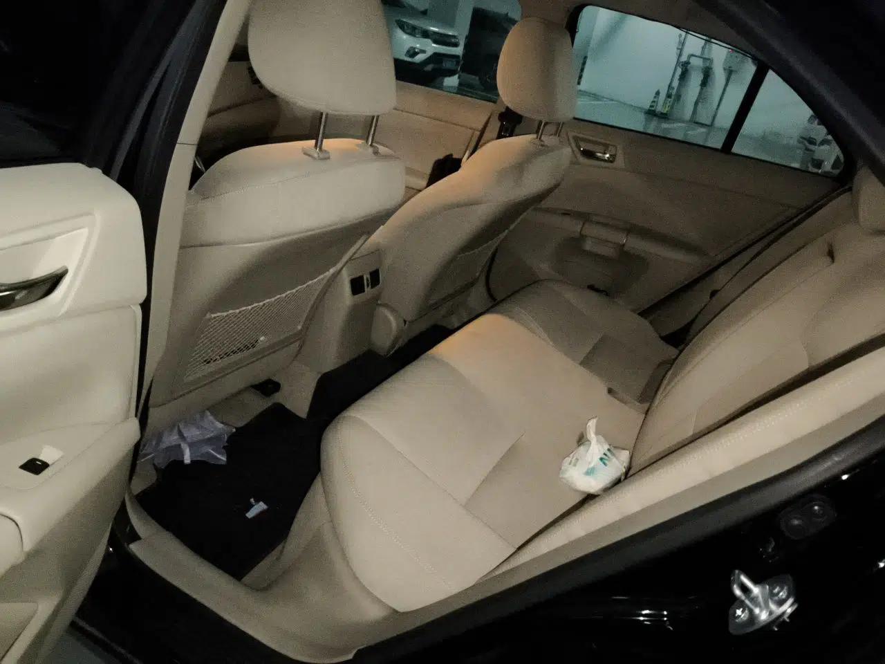 Suzuki Kizashi 2011 2.4L Two-Wheel Drive CVT Standard Edition — миниатюра 18