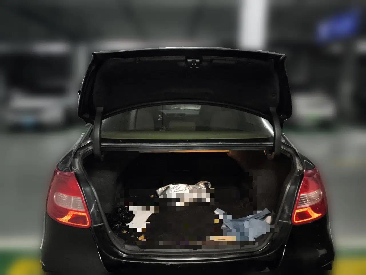 Suzuki Kizashi 2011 2.4L Two-Wheel Drive CVT Standard Edition — миниатюра 20