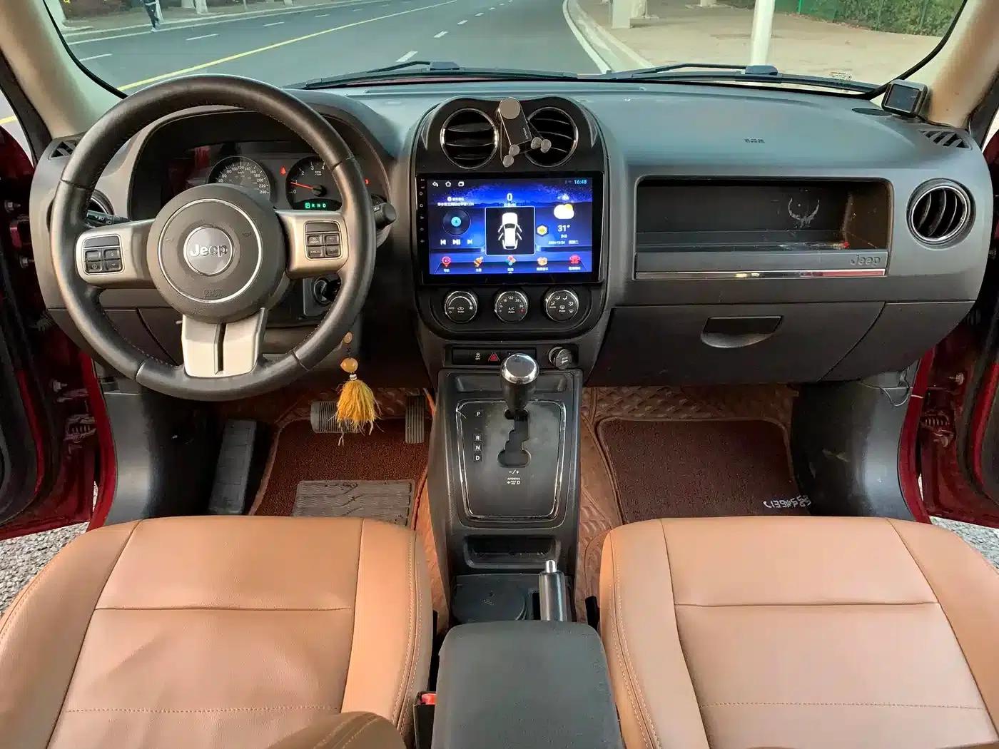2013 Jeep Compass 2.4 Sport — миниатюра 8