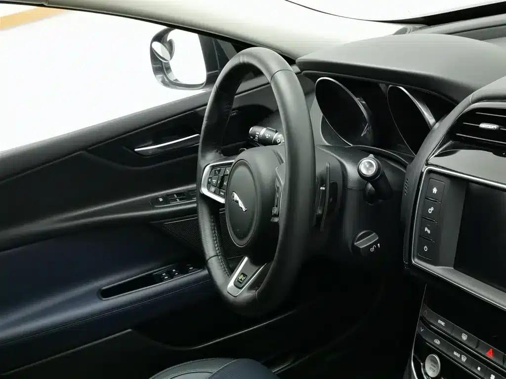 2017 Jaguar XE 2.0T 240PS R-Sport — миниатюра 22