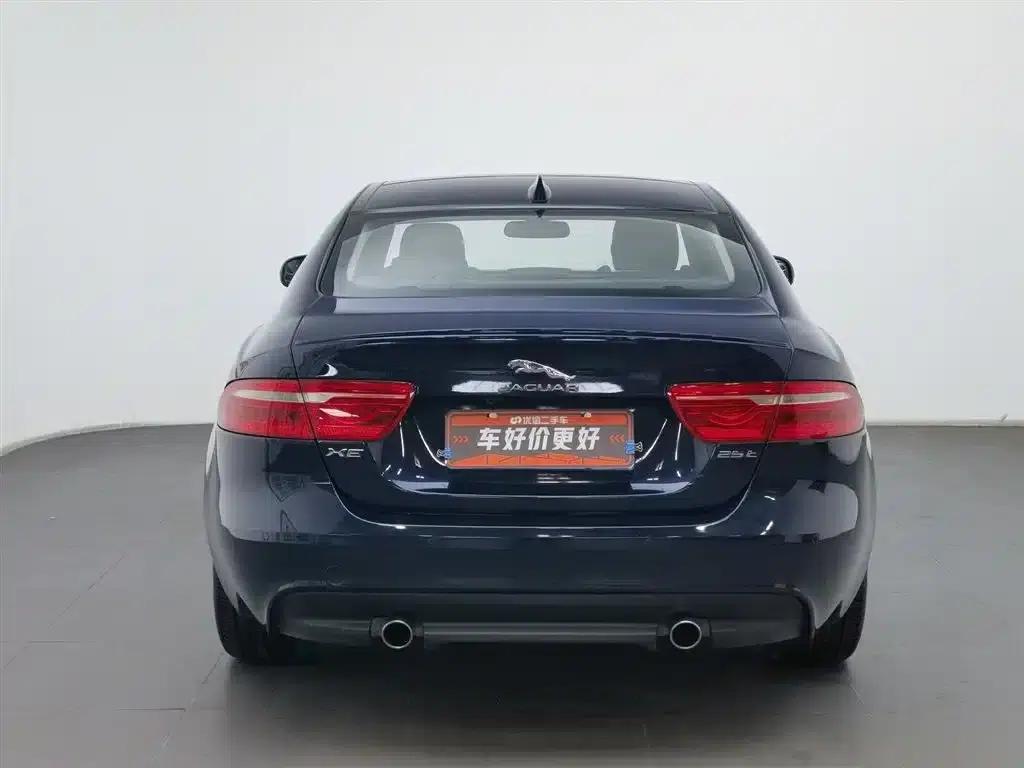 2017 Jaguar XE 2.0T 240PS R-Sport — миниатюра 4