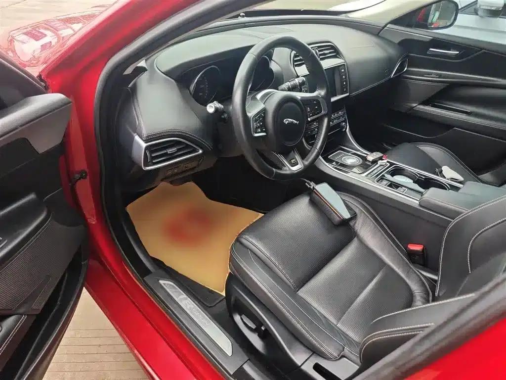 Jaguar XE 2015 2.0T 200PS R-Sport — миниатюра 16