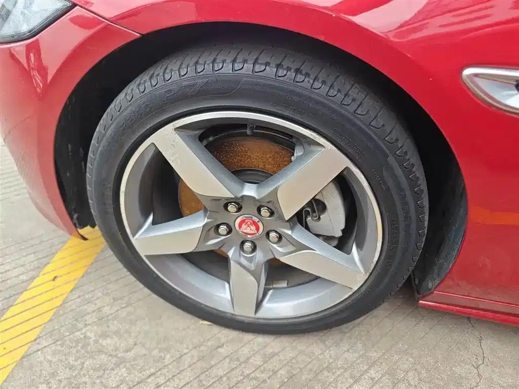 Jaguar XE 2015 2.0T 200PS R-Sport — миниатюра 23