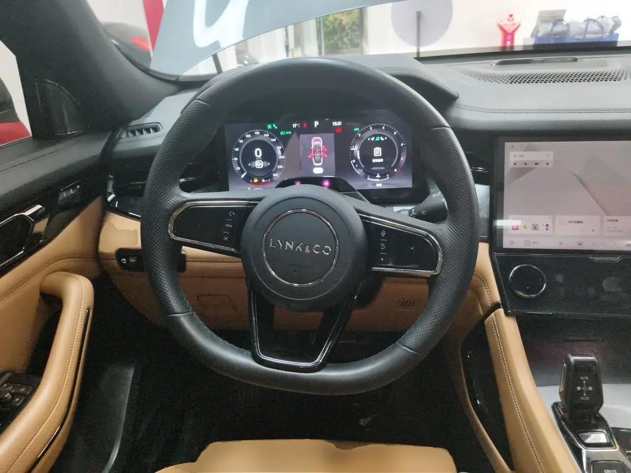 Lynk & Co 09 2021 2.0T Halo Six-Seater — миниатюра 11