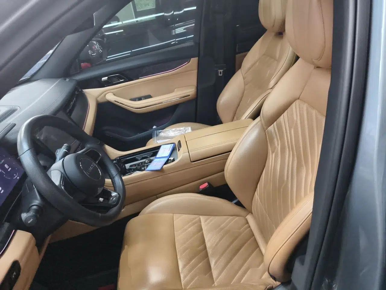 Lynk & Co 09 2021 2.0T Halo Six-Seater — миниатюра 16