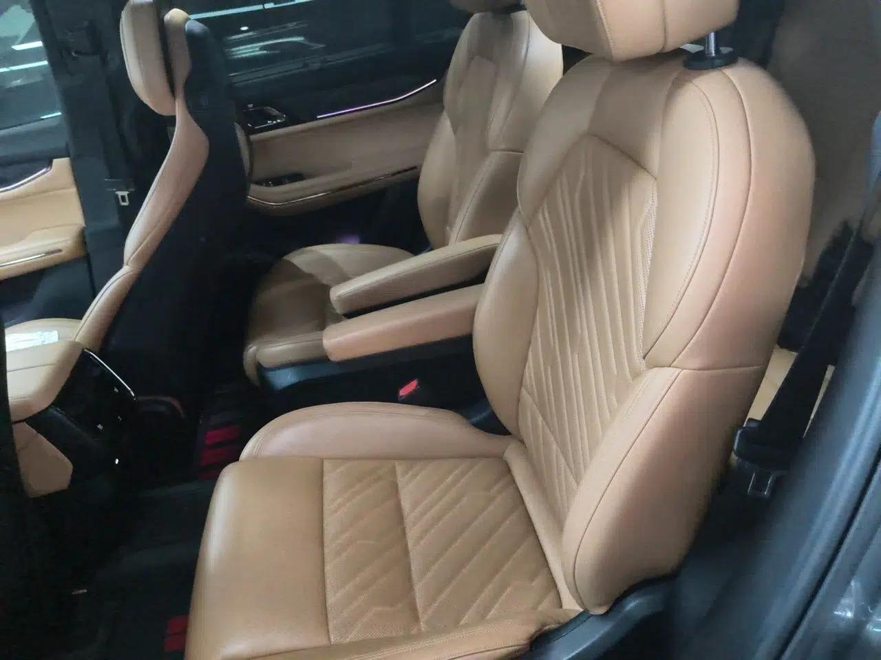 Lynk & Co 09 2021 2.0T Halo Six-Seater — миниатюра 18