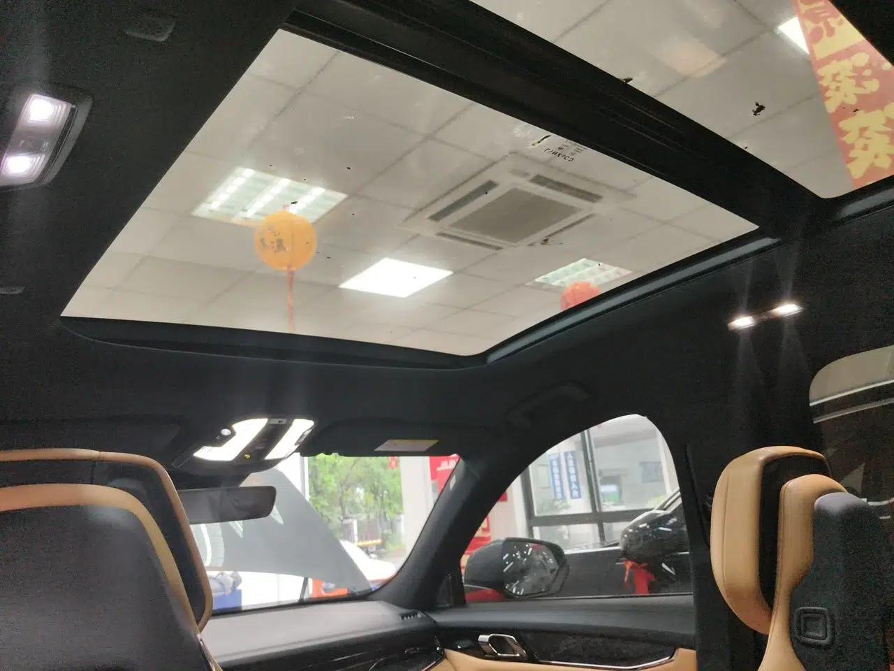 Lynk & Co 09 2021 2.0T Halo Six-Seater — миниатюра 19