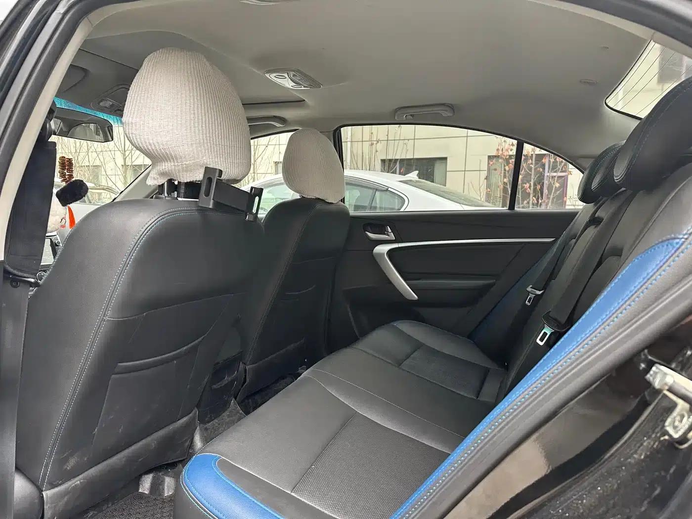 Geely Emgrand New Energy 2017 EV300 Elite — миниатюра 4