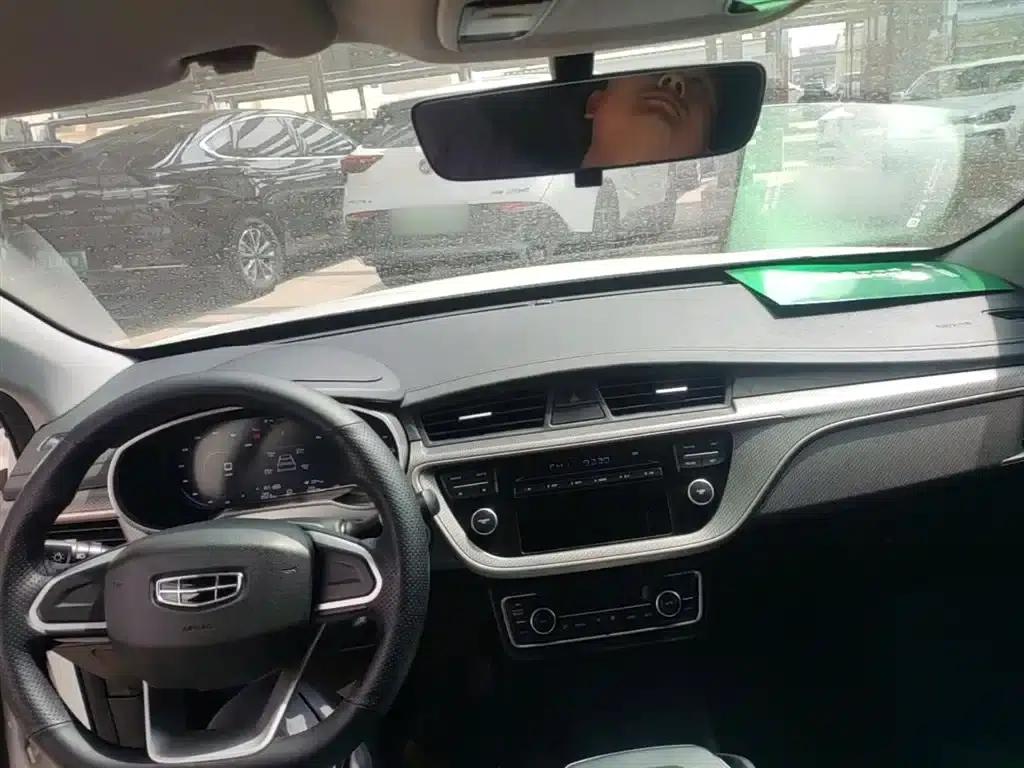 Geely Emgrand EV Pro 2021 Online Booking Edition — миниатюра 10