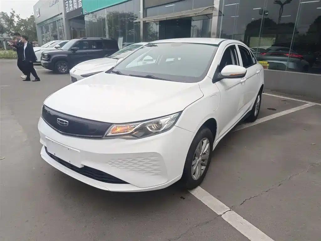 Geely Emgrand EV Pro 2022 Online Edition (Lithium Iron Phosphate) — миниатюра 2