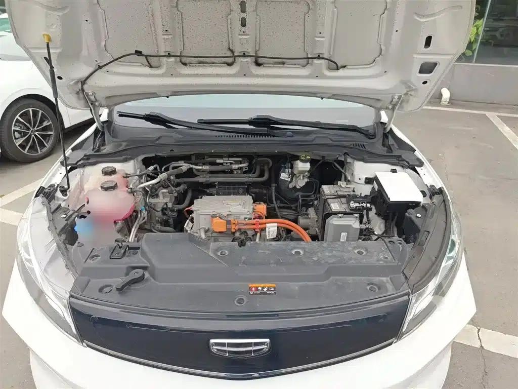 Geely Emgrand EV Pro 2022 Online Edition (Lithium Iron Phosphate) — миниатюра 16