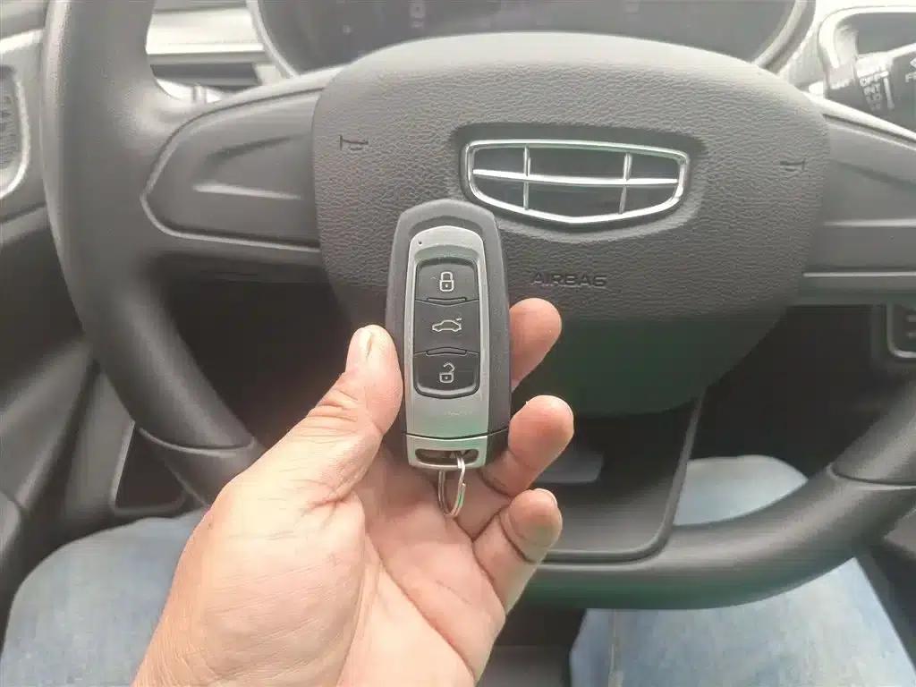 Geely Emgrand EV Pro 2022 Online Edition (Lithium Iron Phosphate) — миниатюра 17