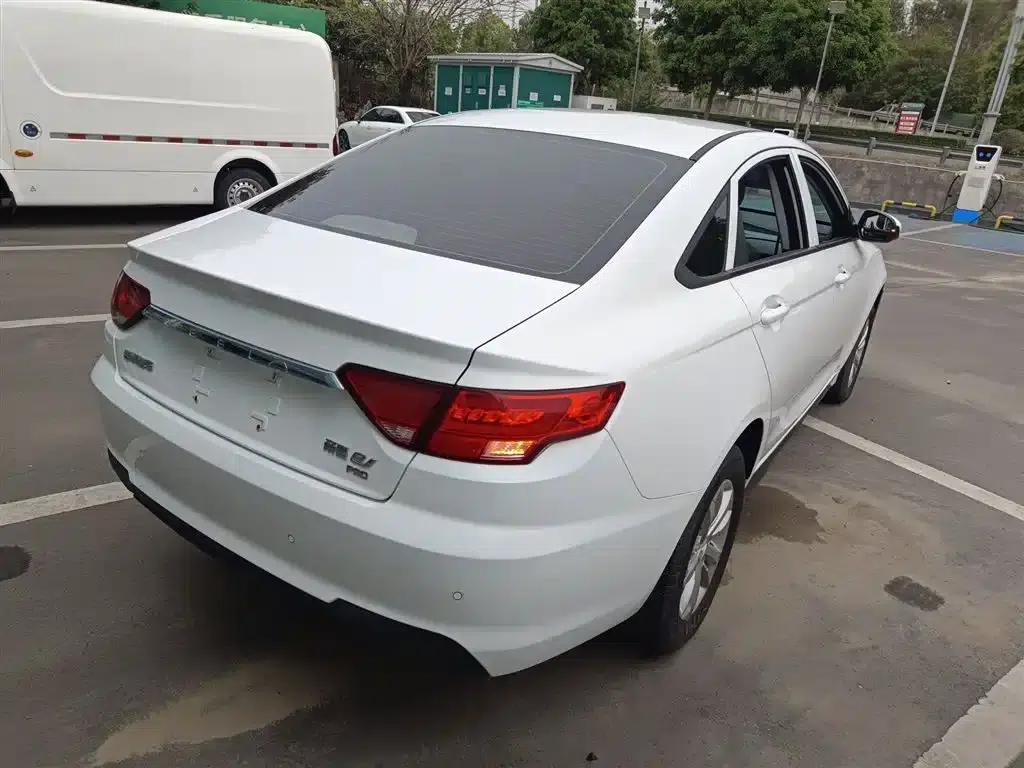 Geely Emgrand EV Pro 2022 Online Edition (Lithium Iron Phosphate) — миниатюра 5