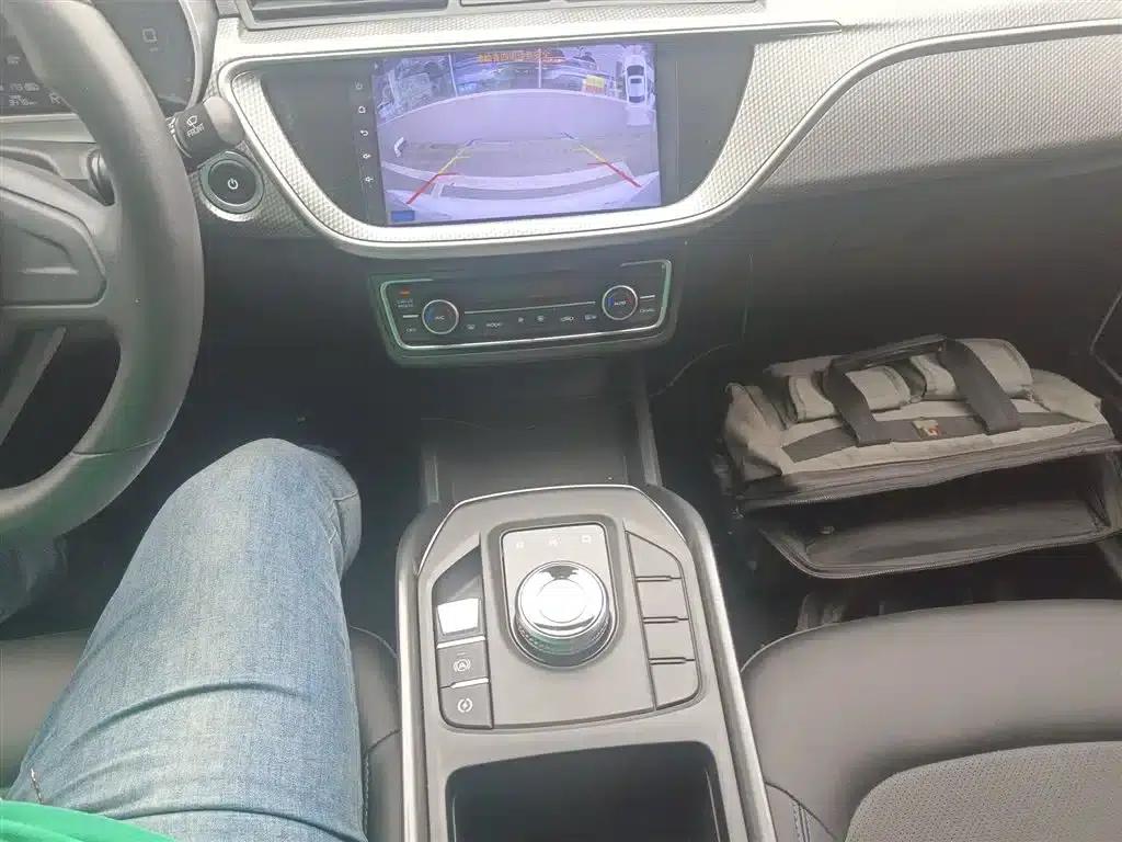Geely Emgrand EV Pro 2022 Online Edition (Lithium Iron Phosphate) — миниатюра 10