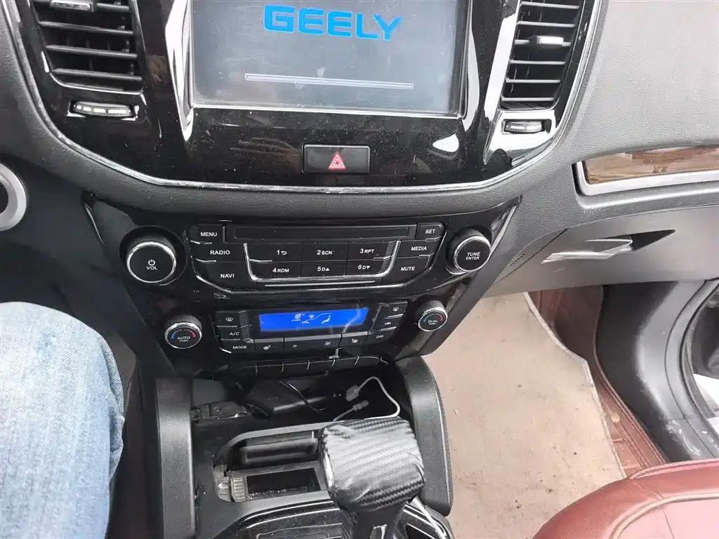 Geely GX7 2015 Sport Edition 2.0L Automatic Premium — миниатюра 13