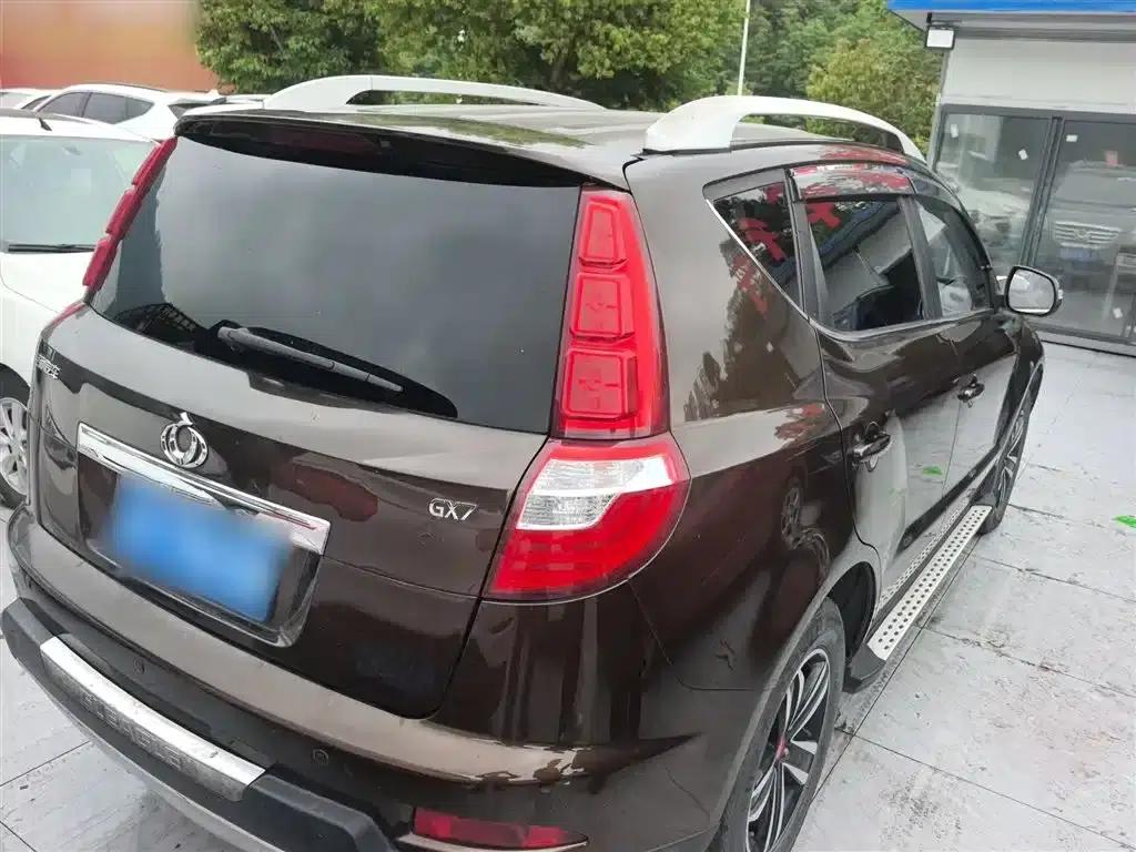Geely GX7 2015 Sport Edition 2.0L Automatic Premium — миниатюра 7