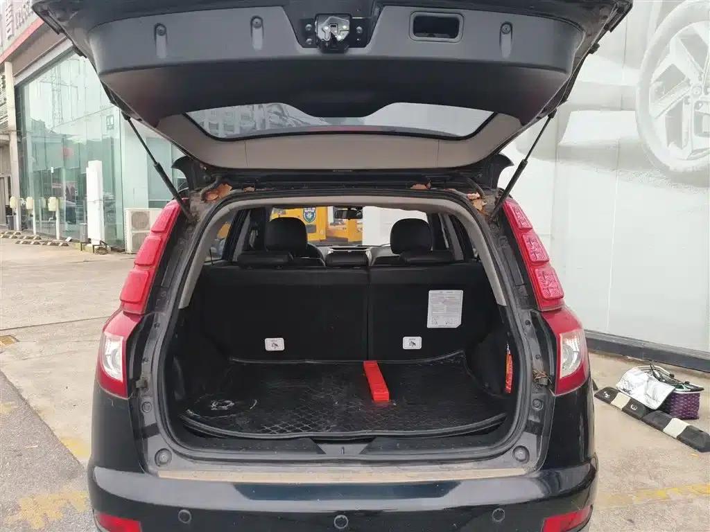 Geely GX7 2015 Classic Edition 1.8L Manual Elite (National V Emission Standard) — миниатюра 19