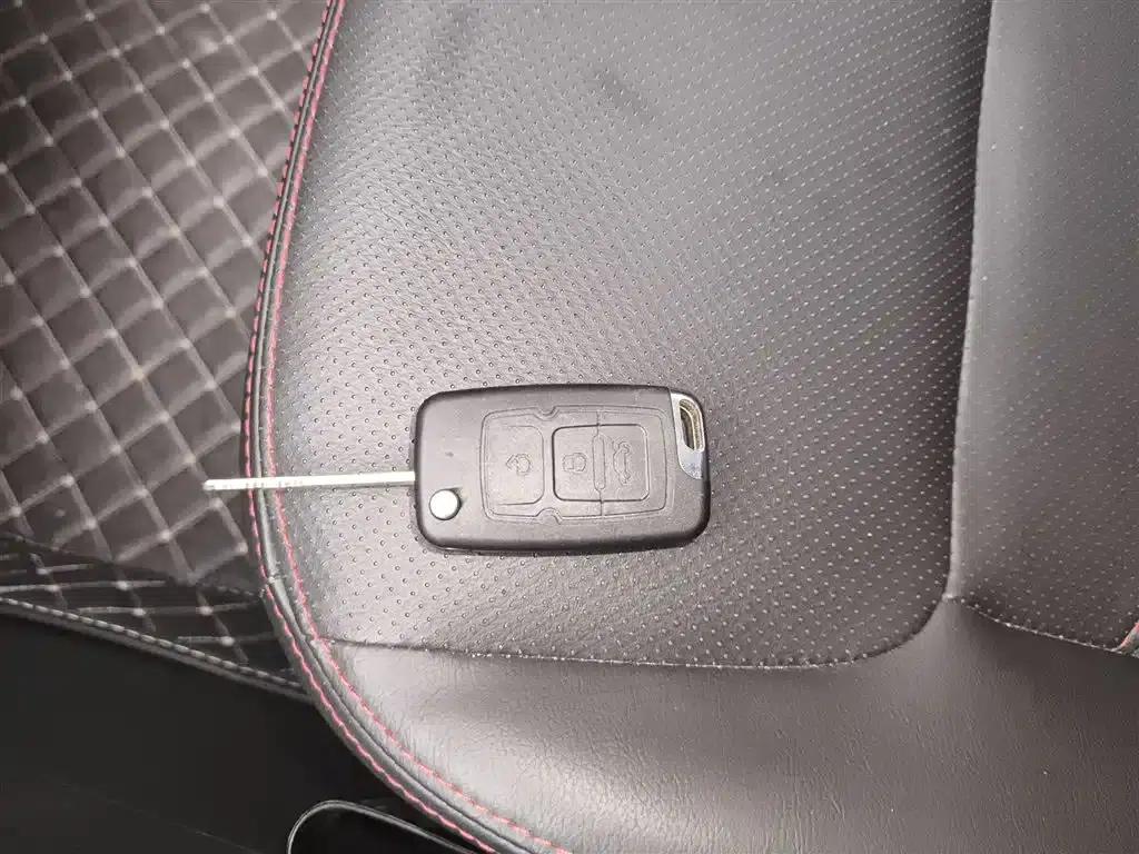 Geely GX7 2015 Classic Edition 1.8L Manual Elite (National V Emission Standard) — миниатюра 9