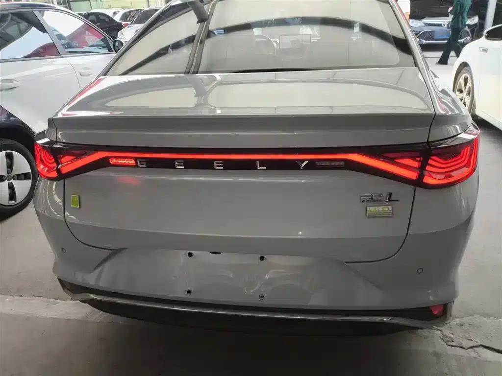 Geely Emgrand L HiP 2022 1.5TD-DHT Pro 100KM Super — миниатюра 6