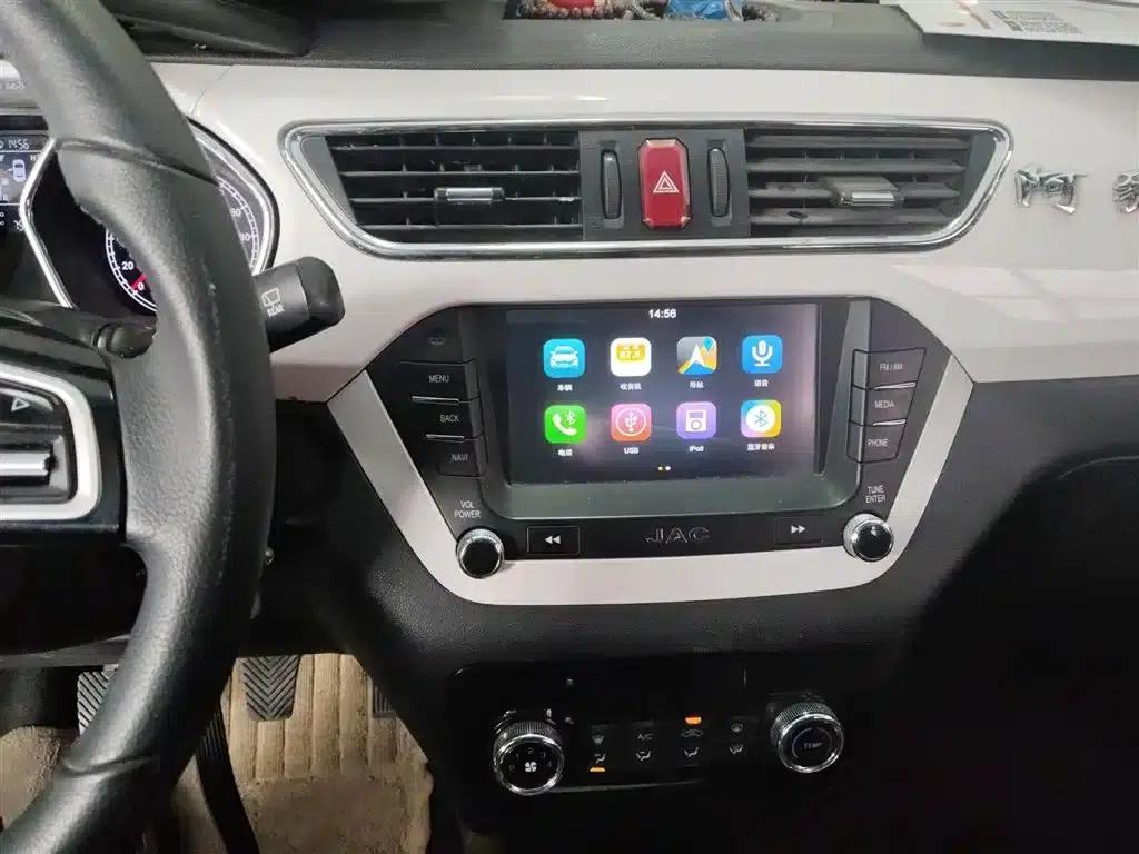 Refine S2 2015 1.5L Manual Deluxe Smart Edition — миниатюра 9