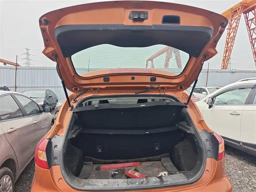 Refine S2 2015 1.5L Manual Deluxe Edition — миниатюра 19