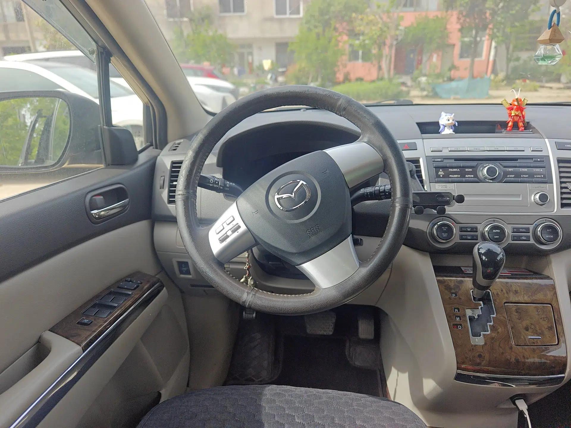 Mazda 8 2011 2.3L Deluxe Edition — миниатюра 11