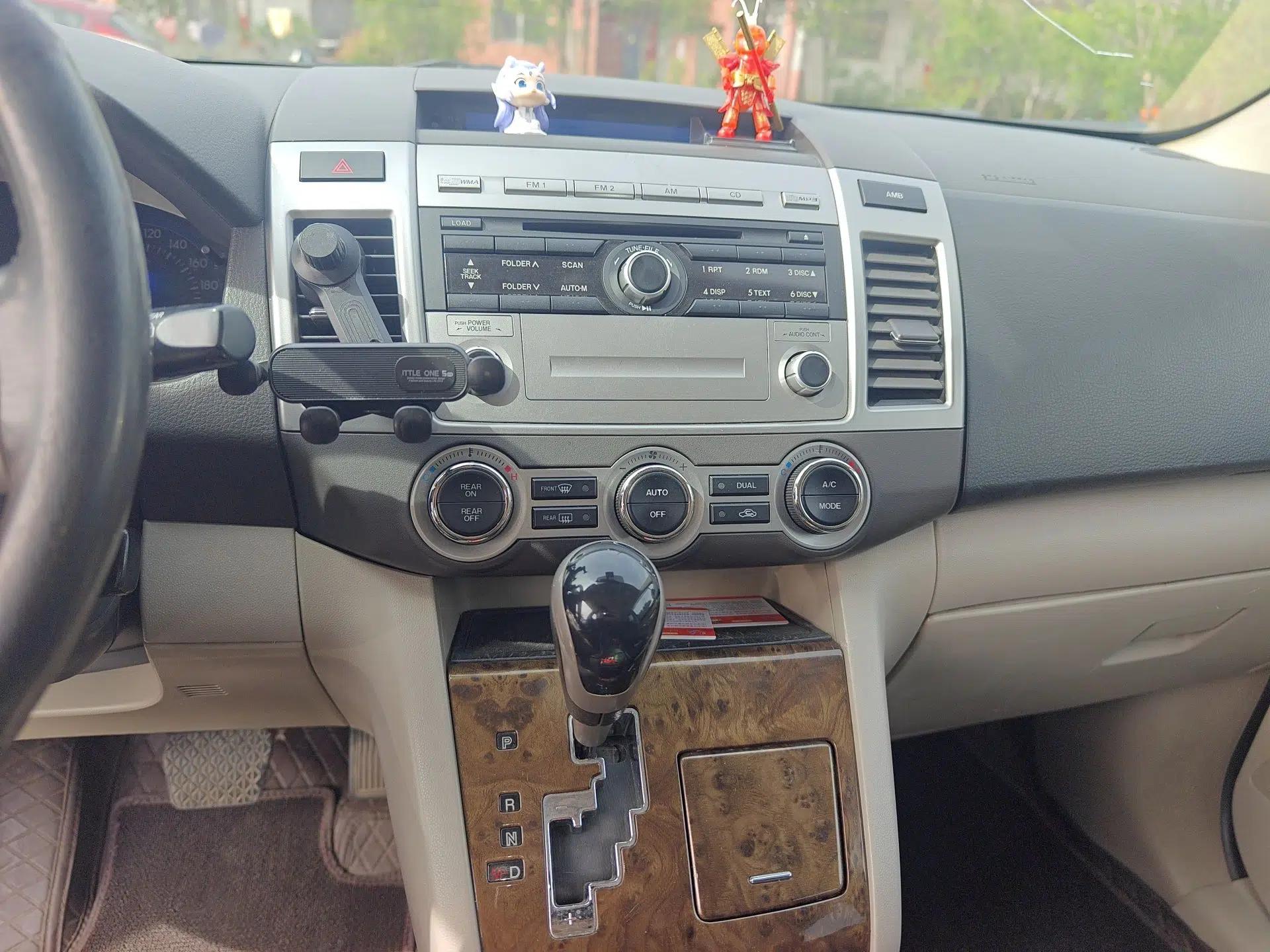 Mazda 8 2011 2.3L Deluxe Edition — миниатюра 14