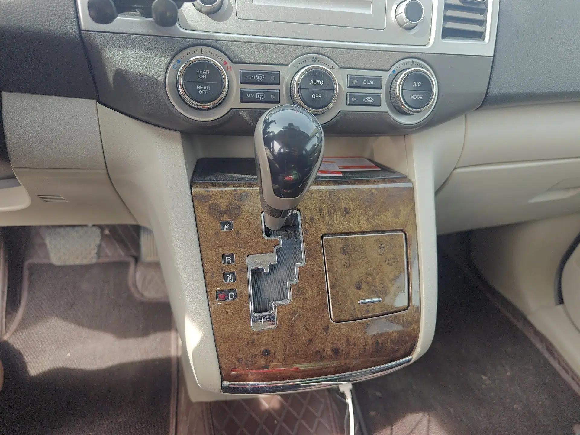 Mazda 8 2011 2.3L Deluxe Edition — миниатюра 15