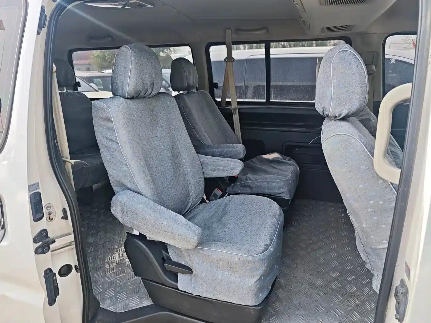 Grace 2015 2.0L Classic Edition Standard Long Wheelbase 7/9 Seats — миниатюра 9