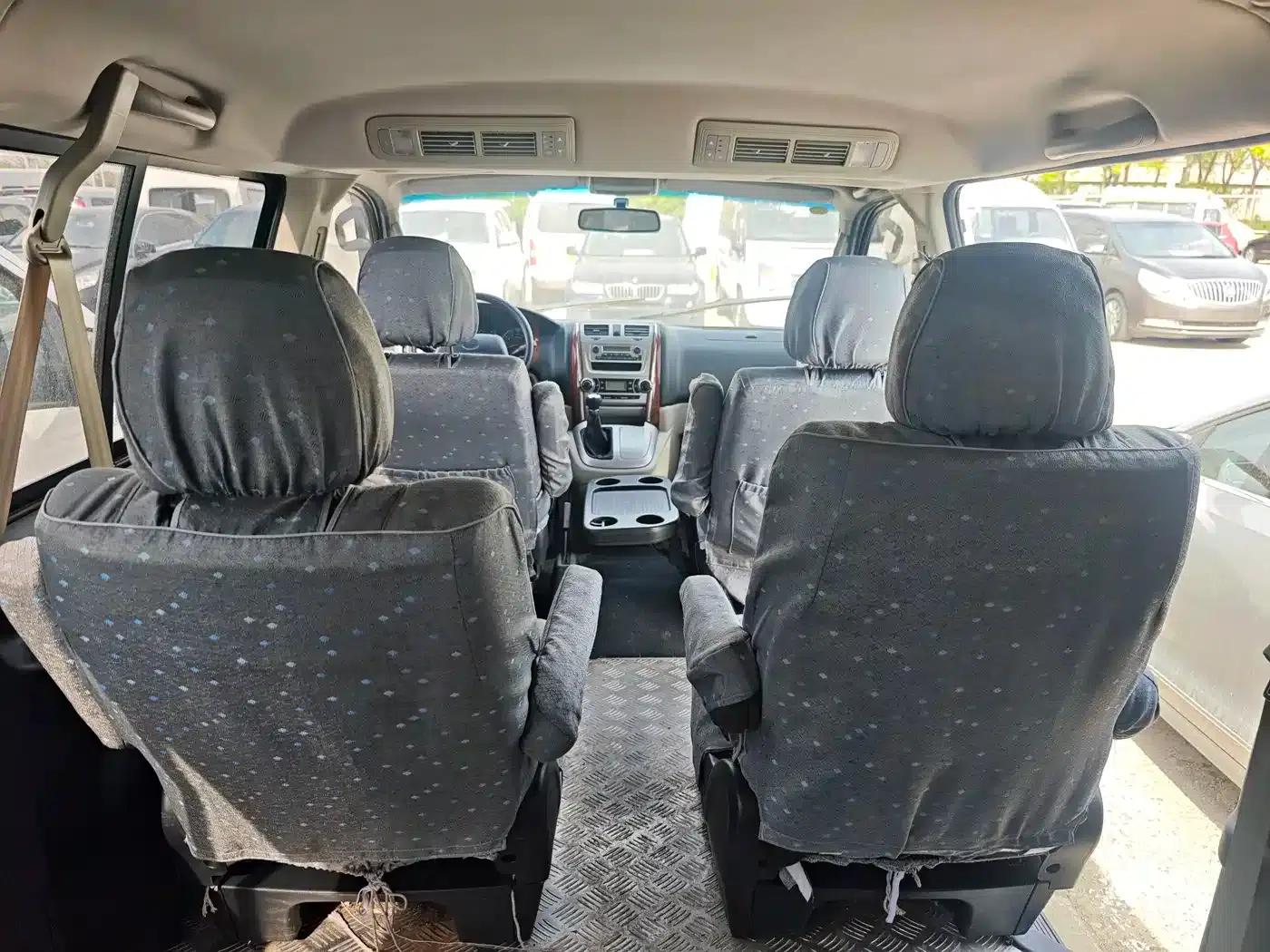 Grace 2015 2.0L Classic Edition Standard Long Wheelbase 7/9 Seats — миниатюра 10