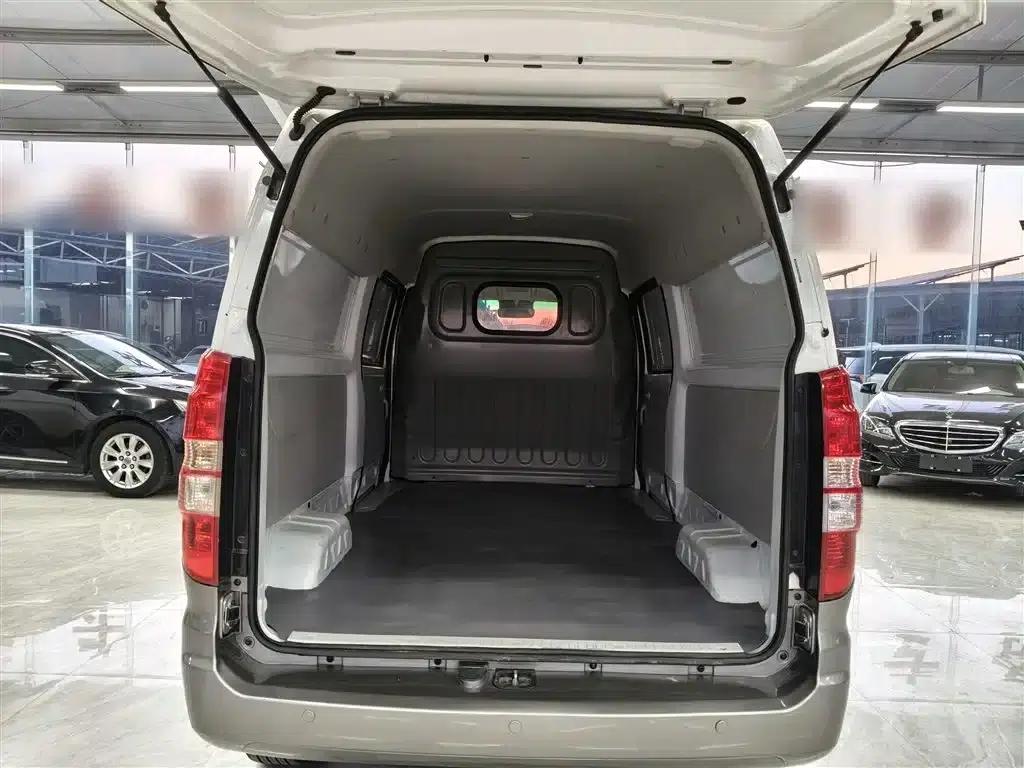 New Hiace S 2023 1.5L Wealth Edition Van (2/5 Seats, No Air Conditioning) SWC15M — миниатюра 14
