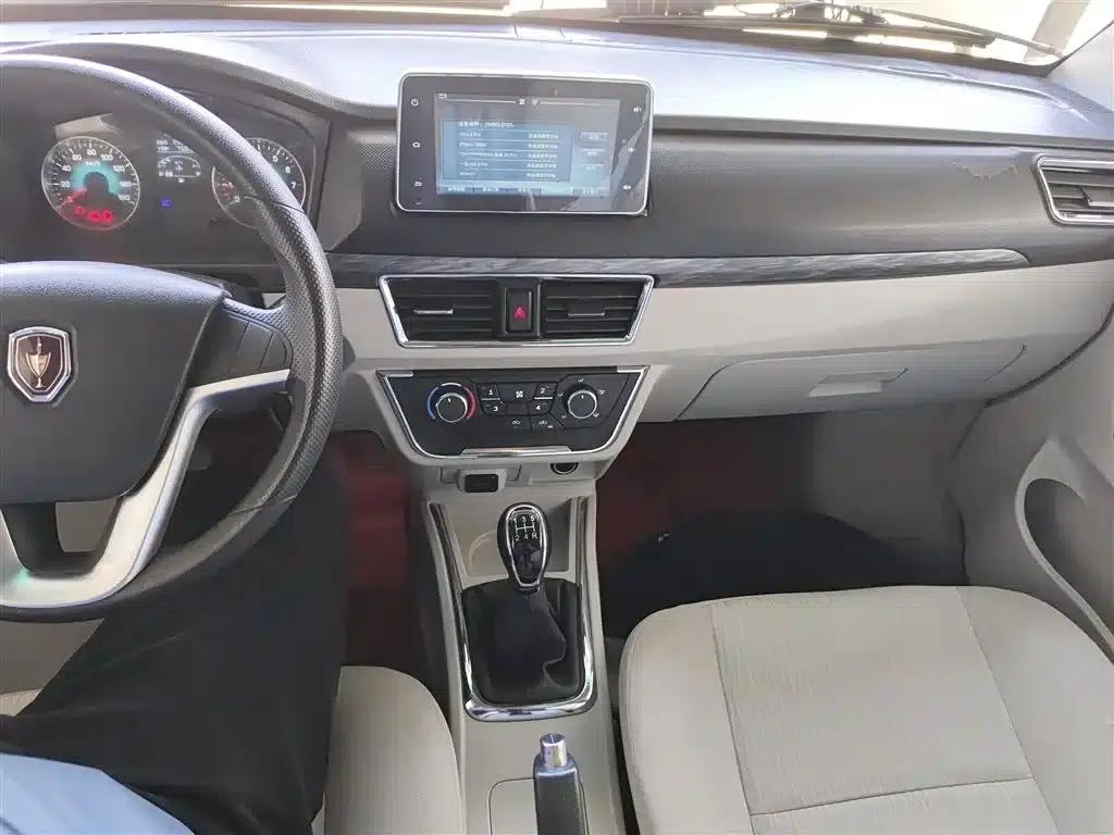 New Hiace S 2023 1.5L Wealth Edition Van (2/5 Seats, No Air Conditioning) SWC15M — миниатюра 5
