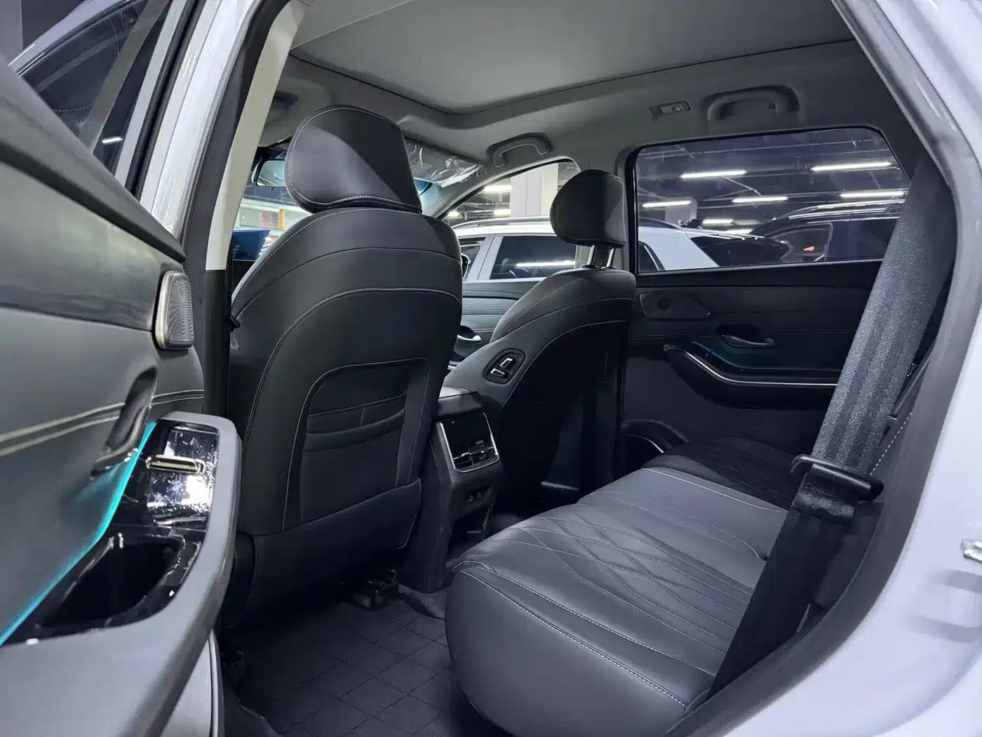 Jetour X90 C-DM 2025 Elite Edition 7-Seater — миниатюра 15