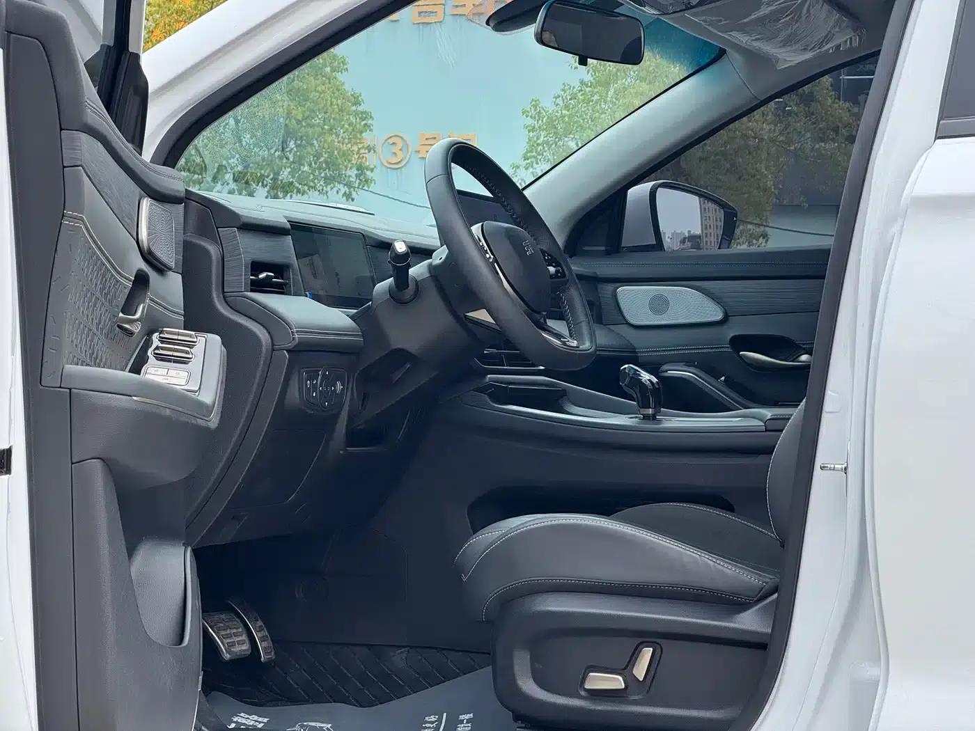 Jetour X90 C-DM 2025 Elite Edition 7-Seater — миниатюра 7