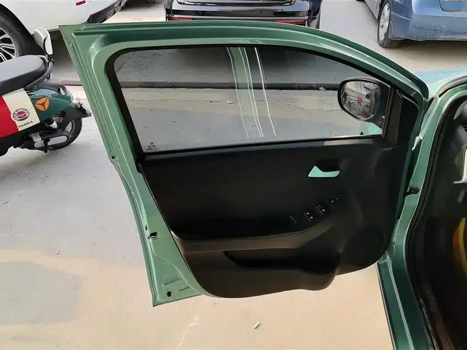 Yizhi EV2 2022 Dynamic Edition — миниатюра 7