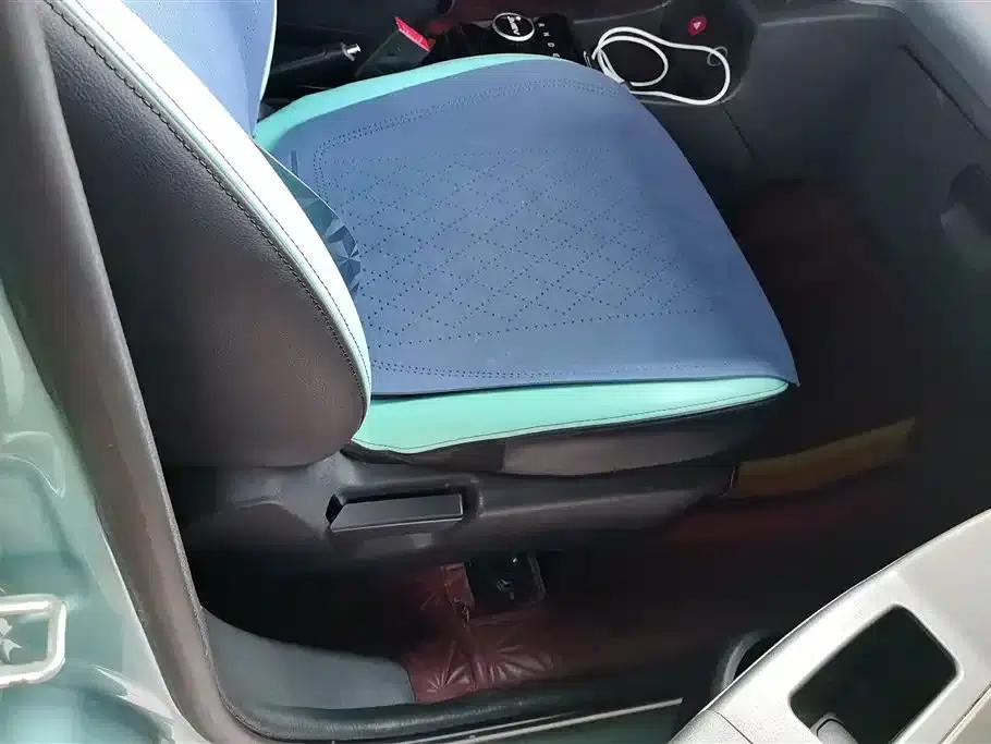 Yizhi EV2 2022 Dynamic Edition — миниатюра 8