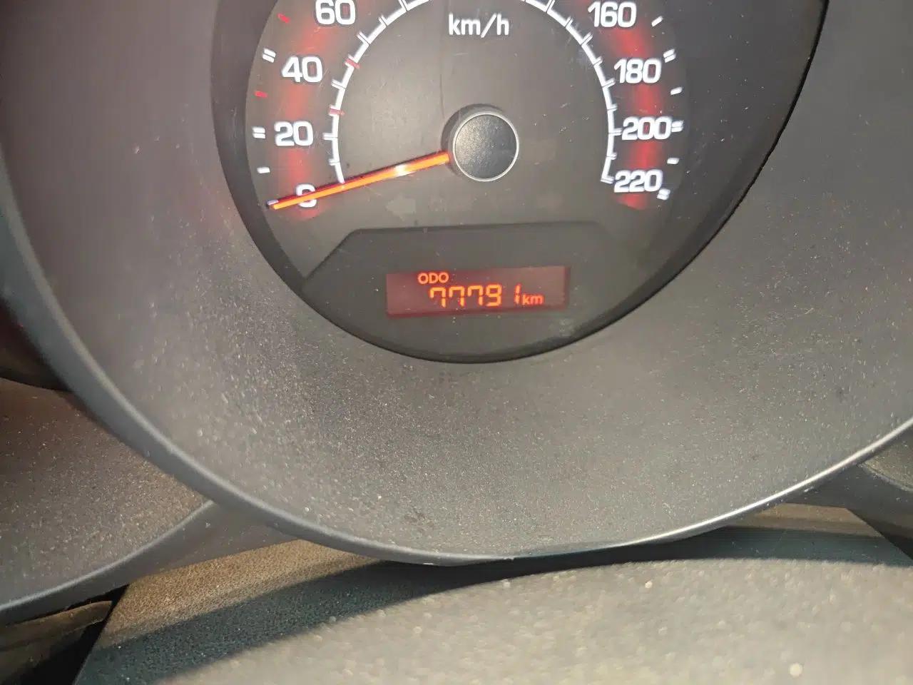 Kia Soul 2010 1.6L MT GL — миниатюра 13
