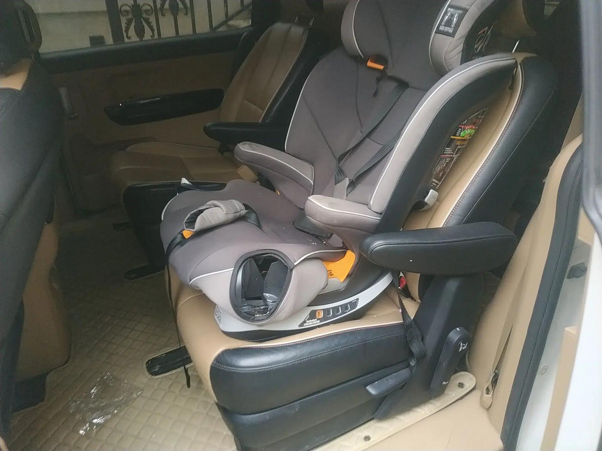 Kia Carnival 2015 3.3 GDI Luxury Edition China V Standard — миниатюра 18