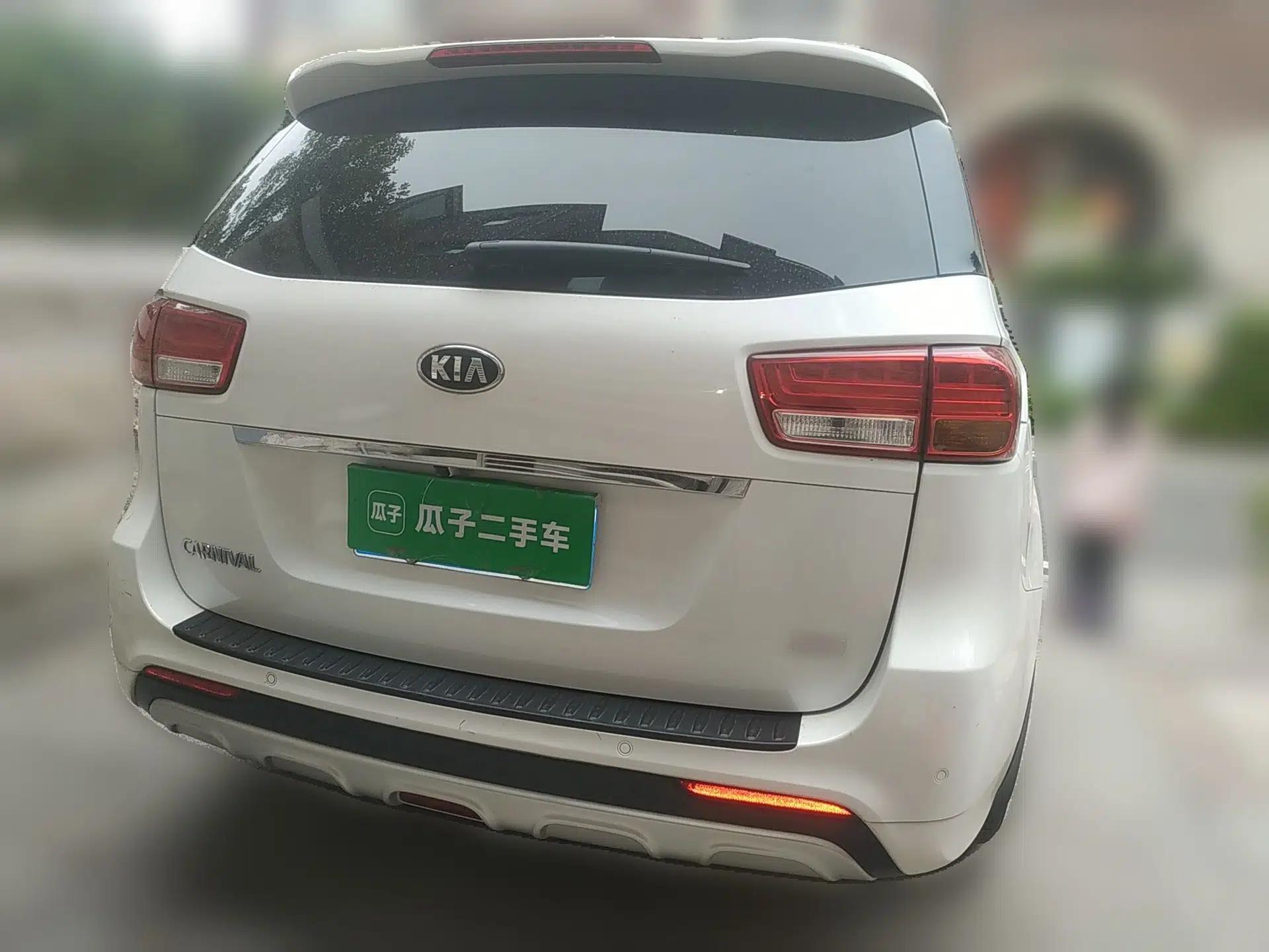 Kia Carnival 2015 3.3 GDI Luxury Edition China V Standard — миниатюра 5
