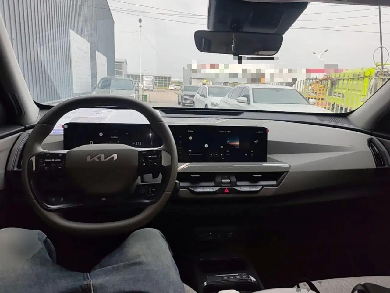 Kia EV5 2024 530 Land — миниатюра 13