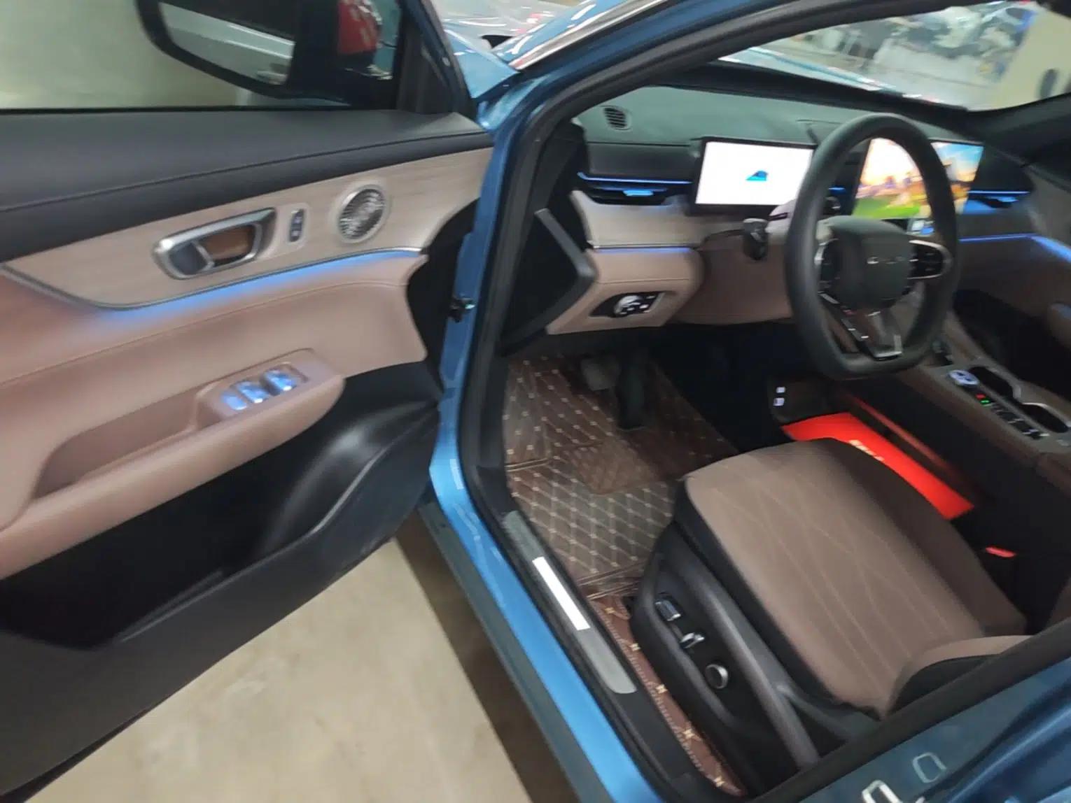 Chery Tiggo 8 PLUS C-DM 2025 1.5T 116 km Prestige Version 5 Seats — миниатюра 19