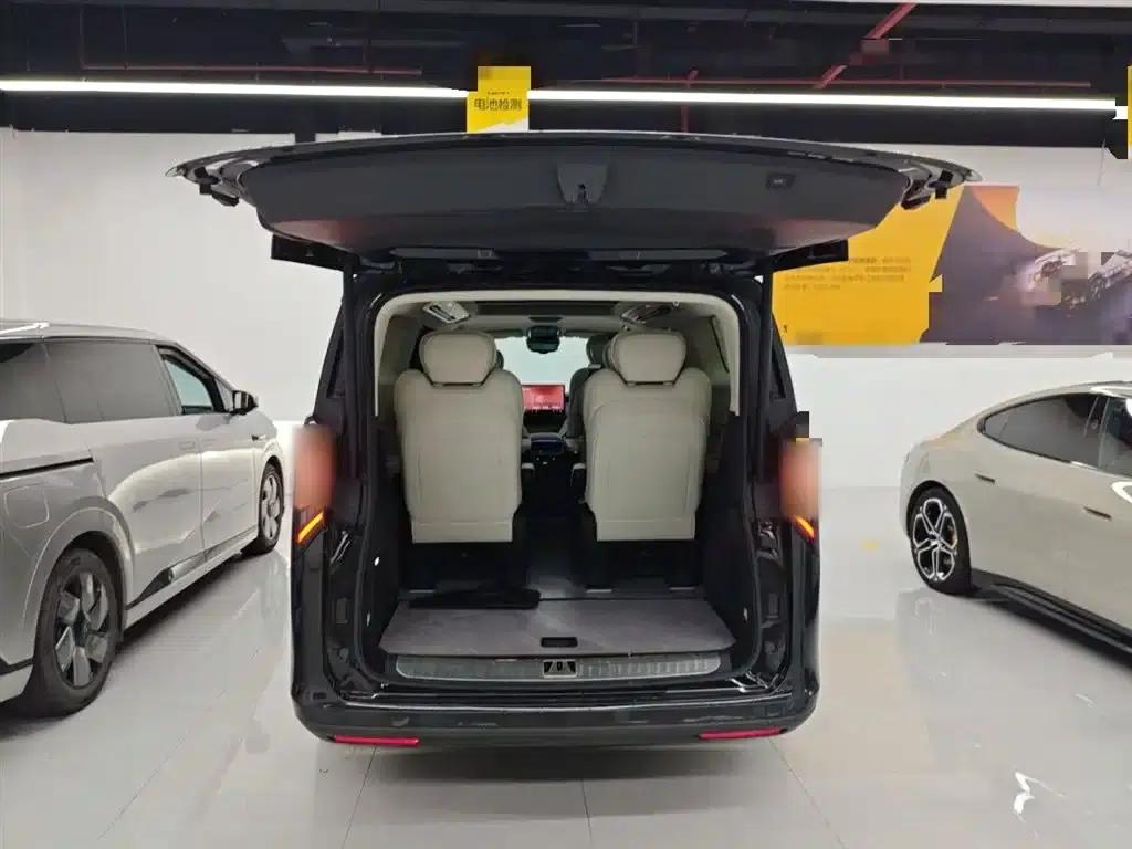 Wingzhen L380 2025 650km Flagship Edition 4WD — миниатюра 15