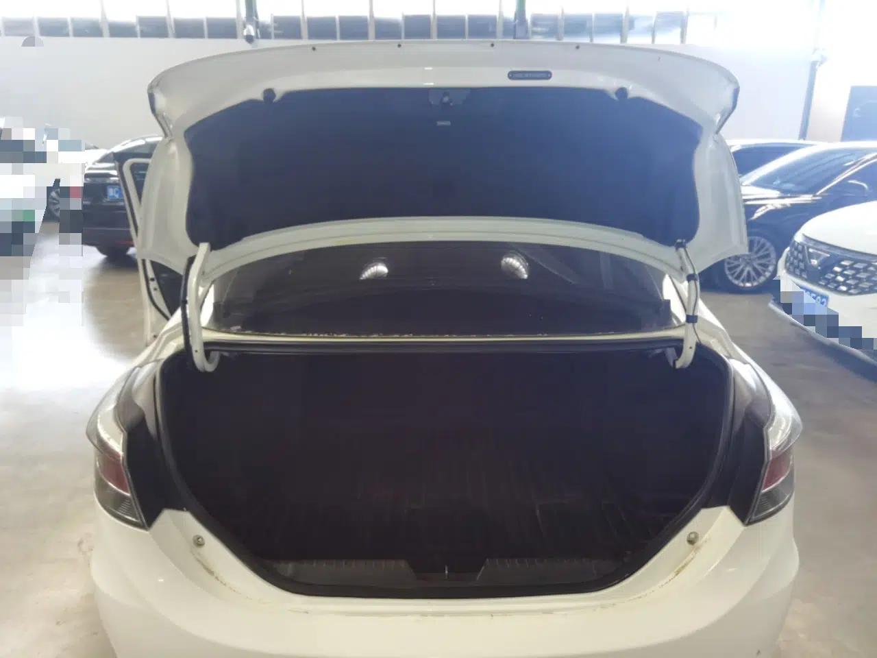 Chery Arrizo 3 2015 1.5L Manual Genuine Version — миниатюра 17