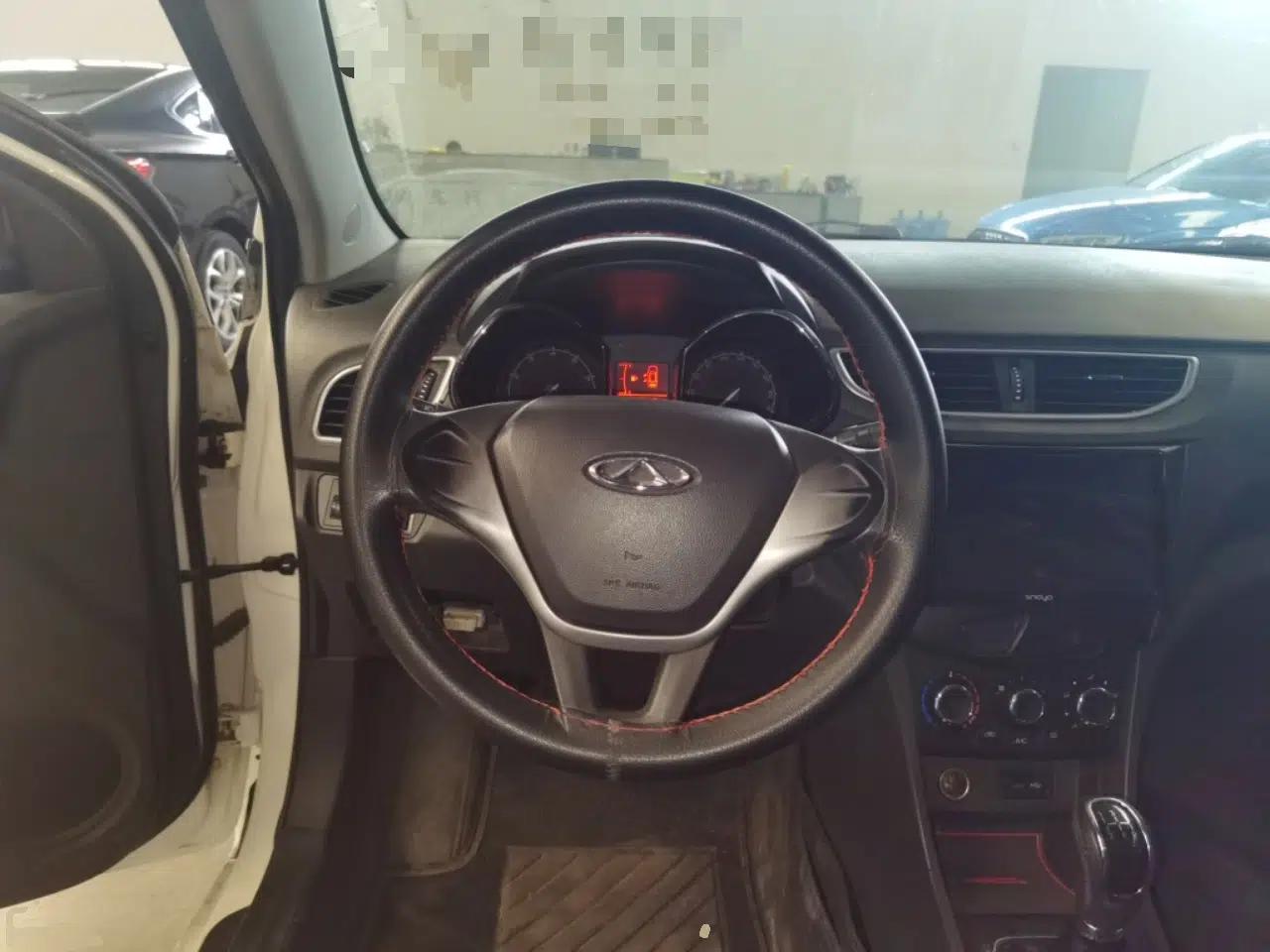 Chery Arrizo 3 2015 1.5L Manual Genuine Version — миниатюра 10