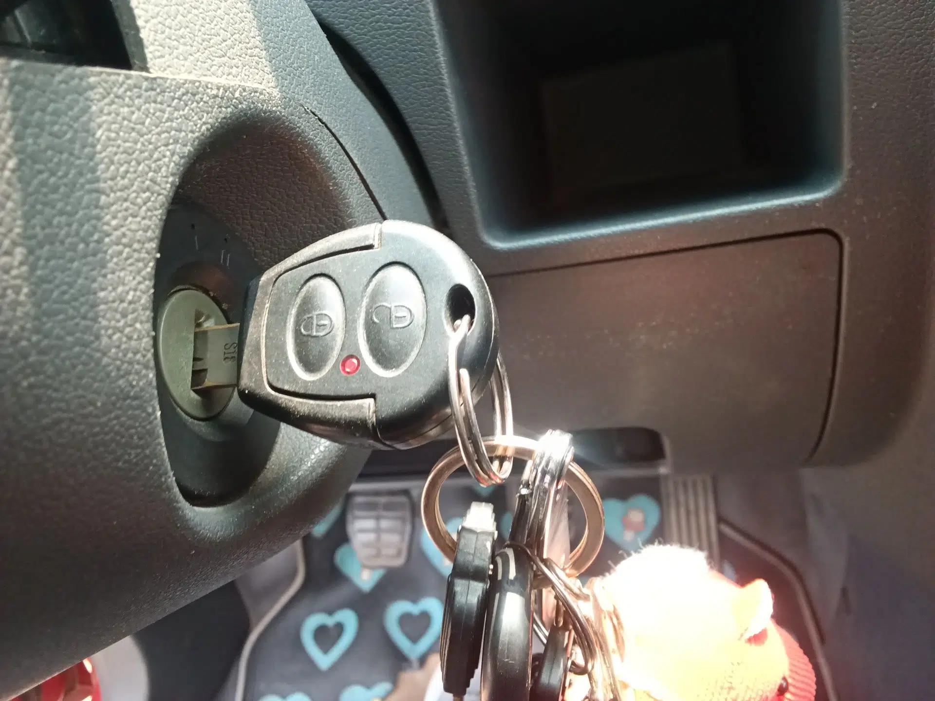 Chery Cowin 1 2012 1.0L Manual Comfort Edition — миниатюра 9